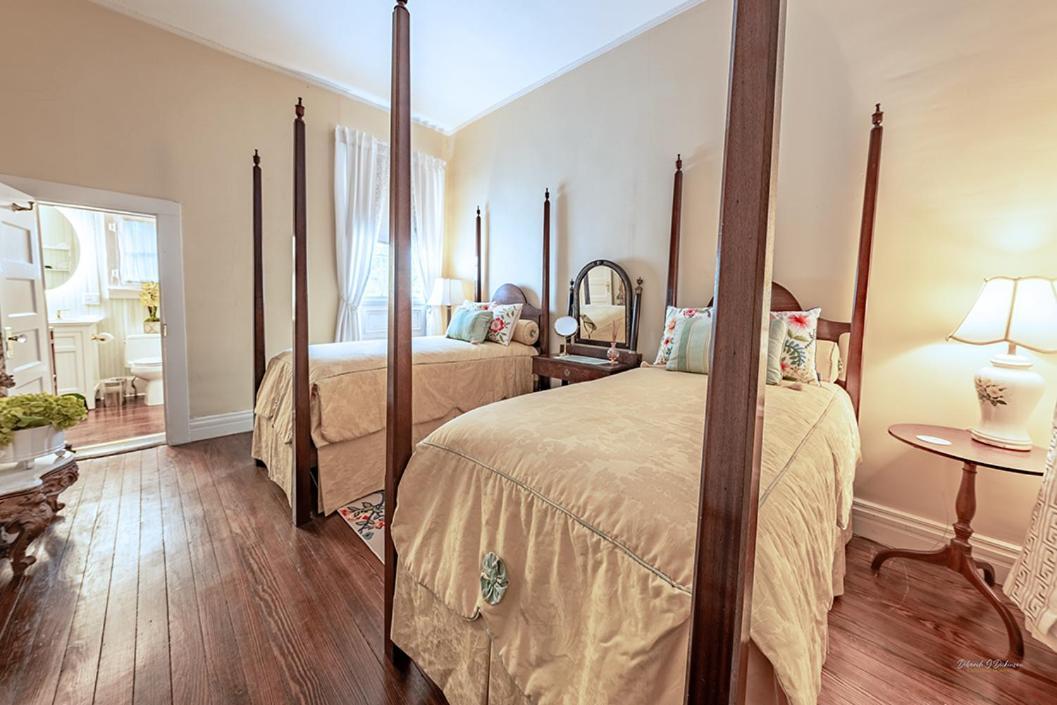 Linden - A Historic Bed And Breakfast Natchez Bagian luar foto