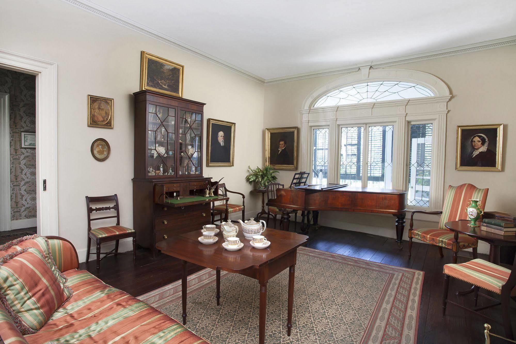 Linden - A Historic Bed And Breakfast Natchez Bagian luar foto